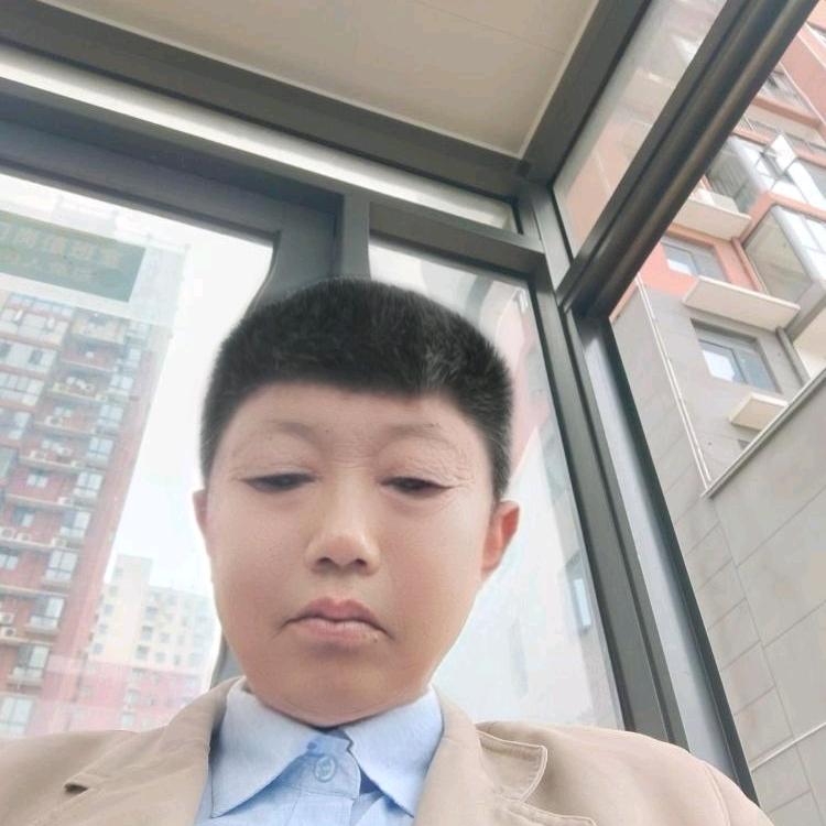 王建国