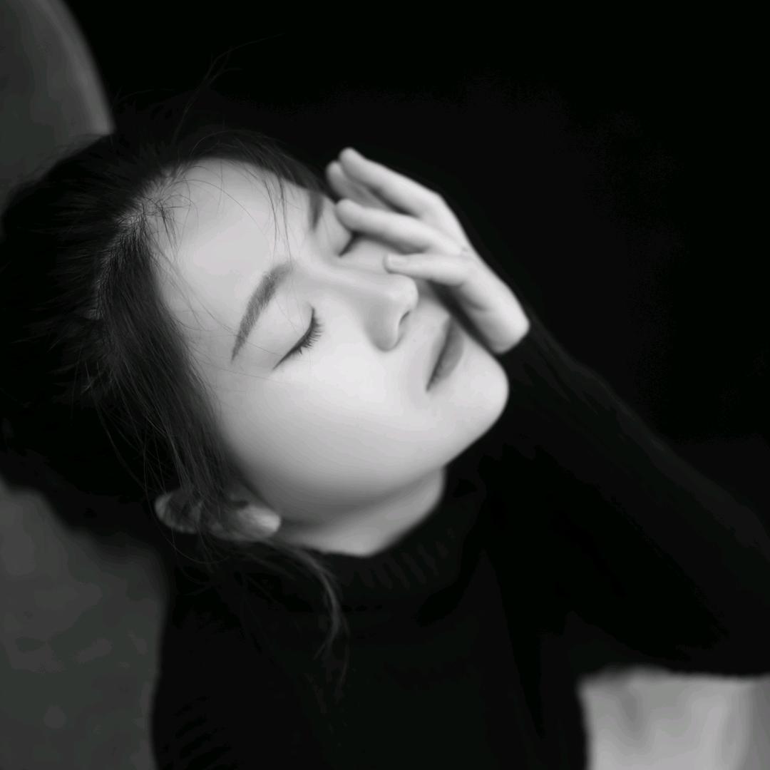 嗯姿