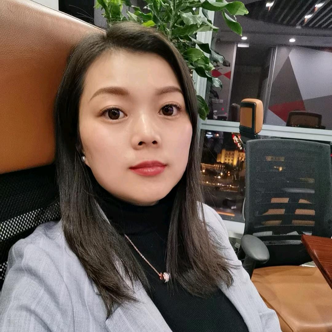 小主持桐桐妈