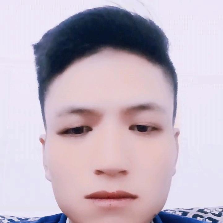 人人何何