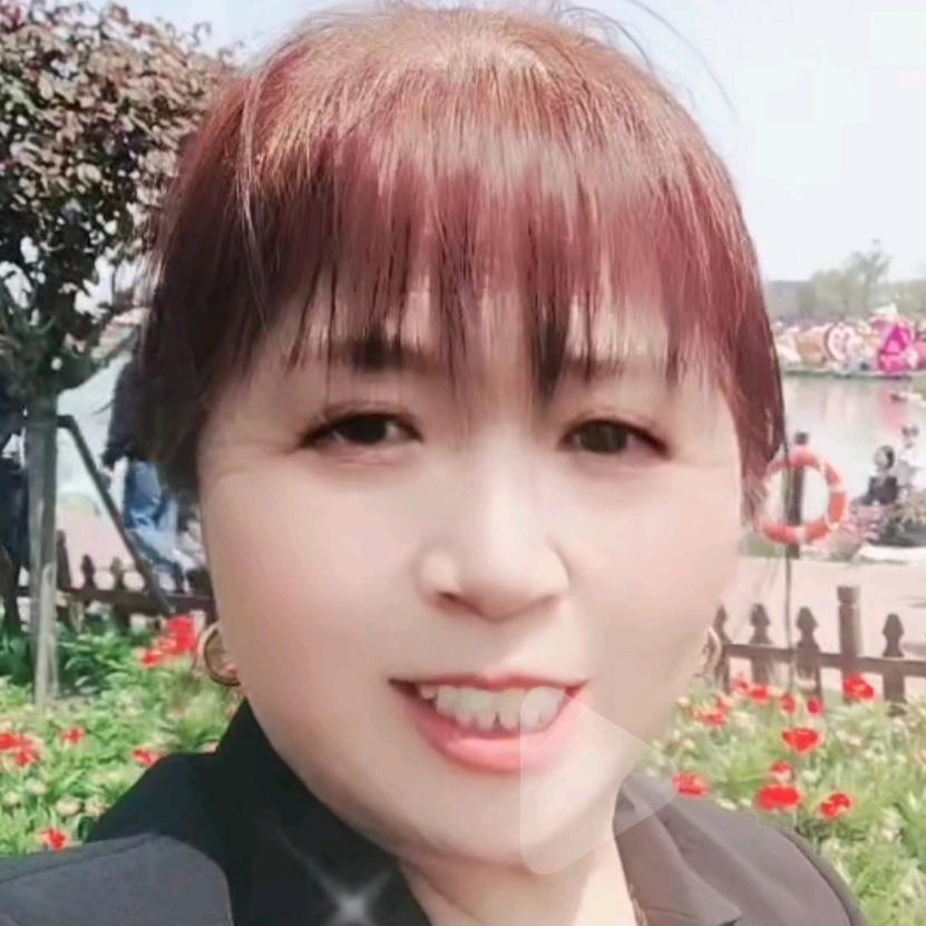 秋莲每天晚上7点到9点开播唱歌🎤🌹