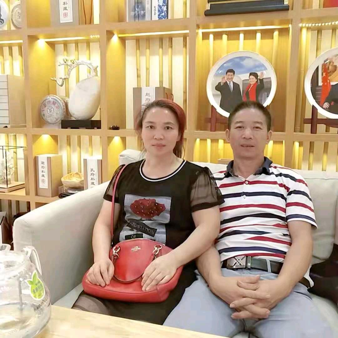 荟雅箱包皮具供应链个体店