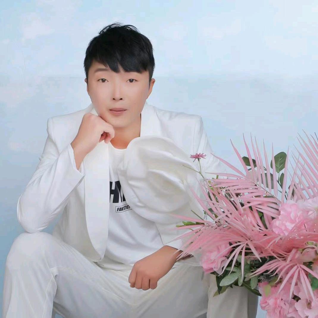小眼睛迷人