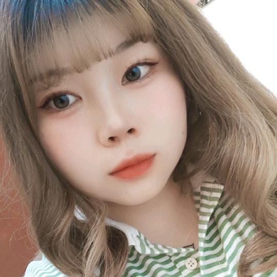 .果υ果🐋