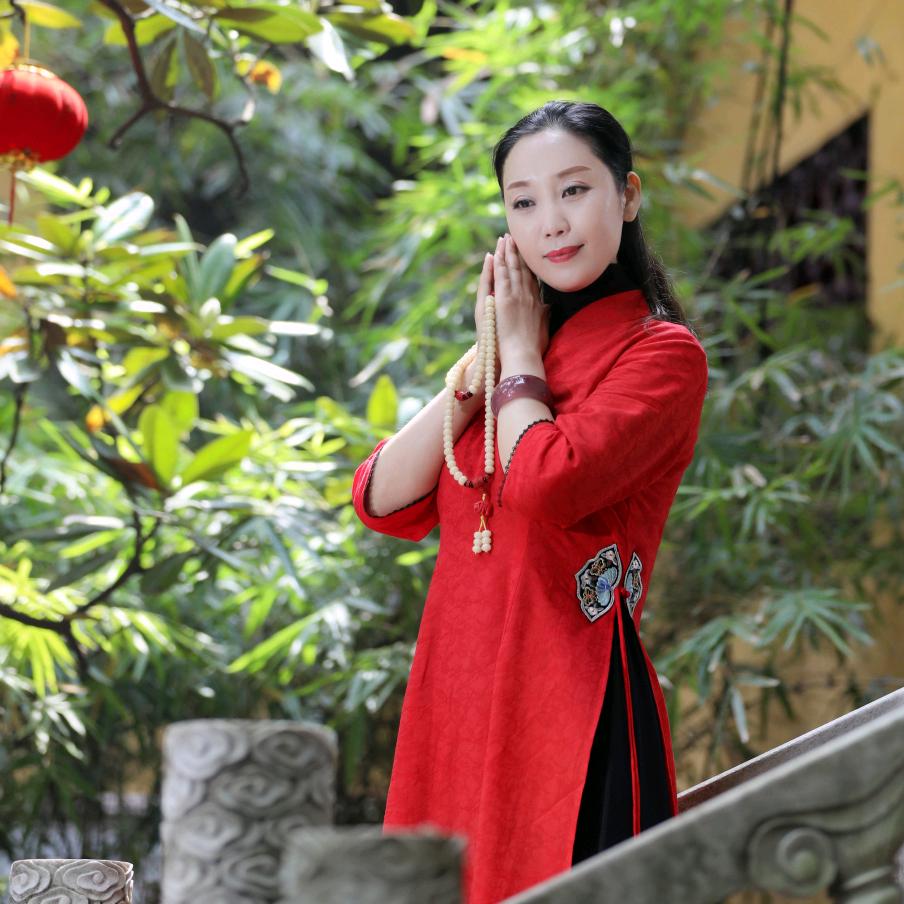 龍寳玲黄梅戏