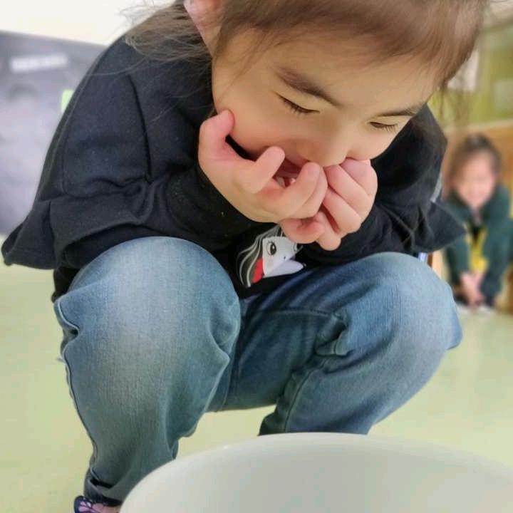 依依很乖