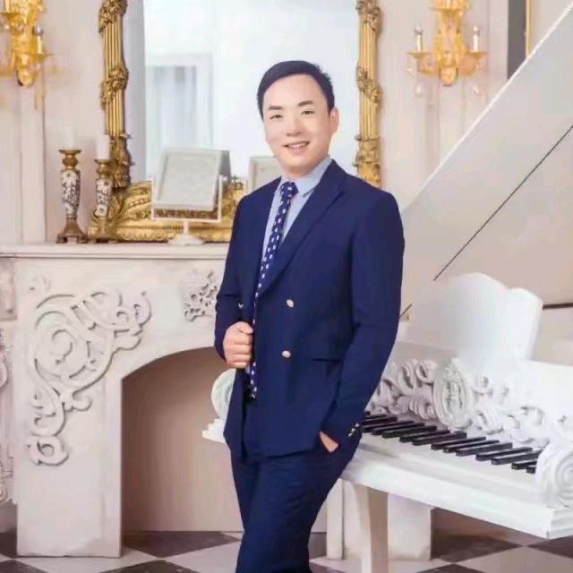 杨凡
