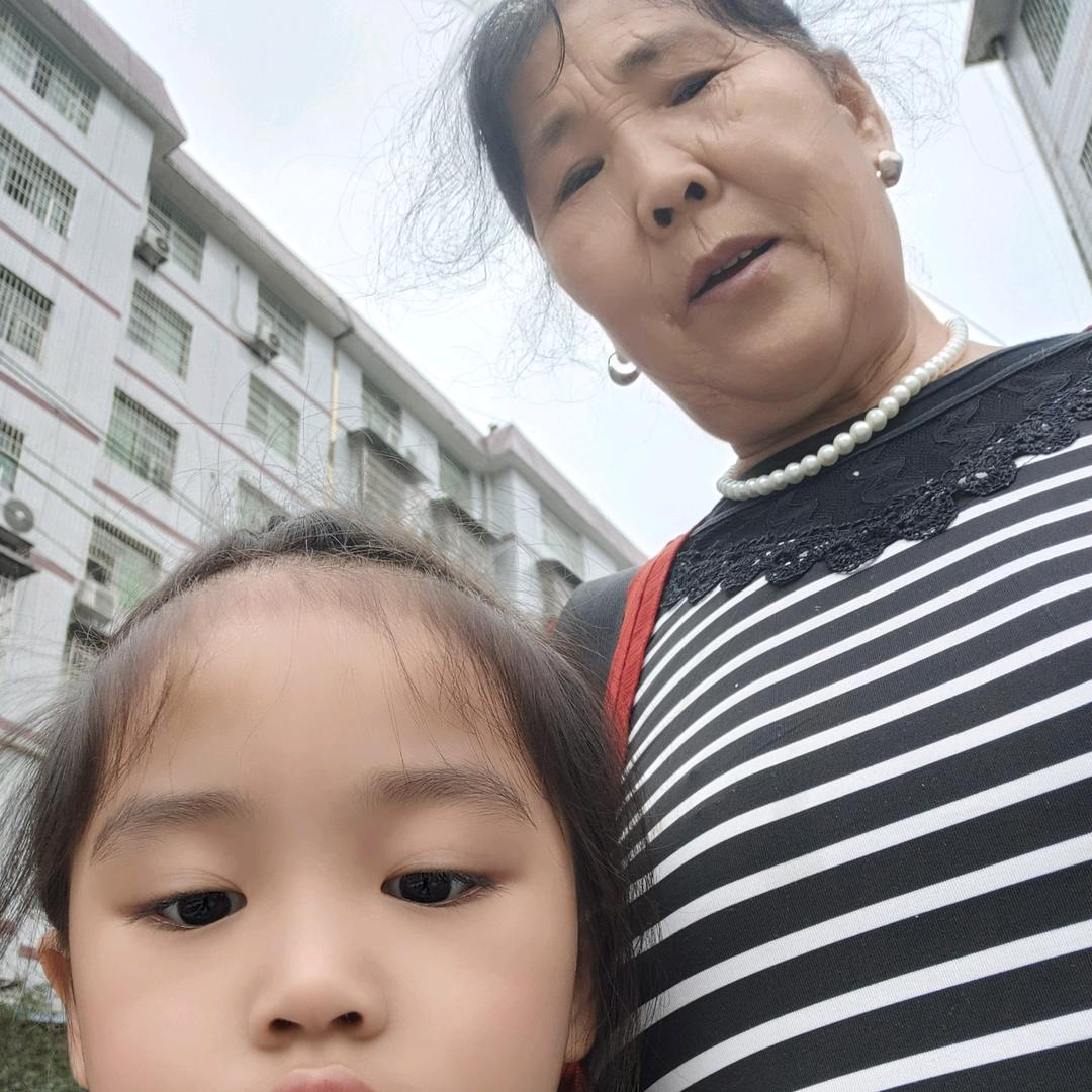 朱若灵的婆