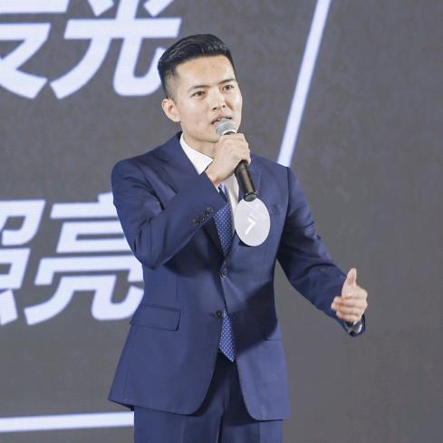 奋斗兄弟服饰定制
