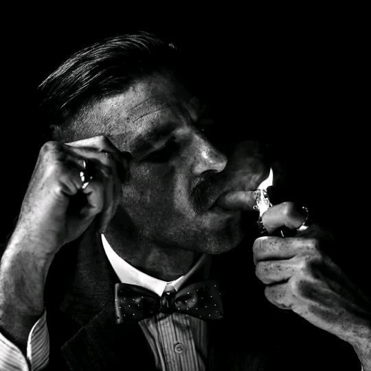 安(ღ˘⌣˘ღ)仔