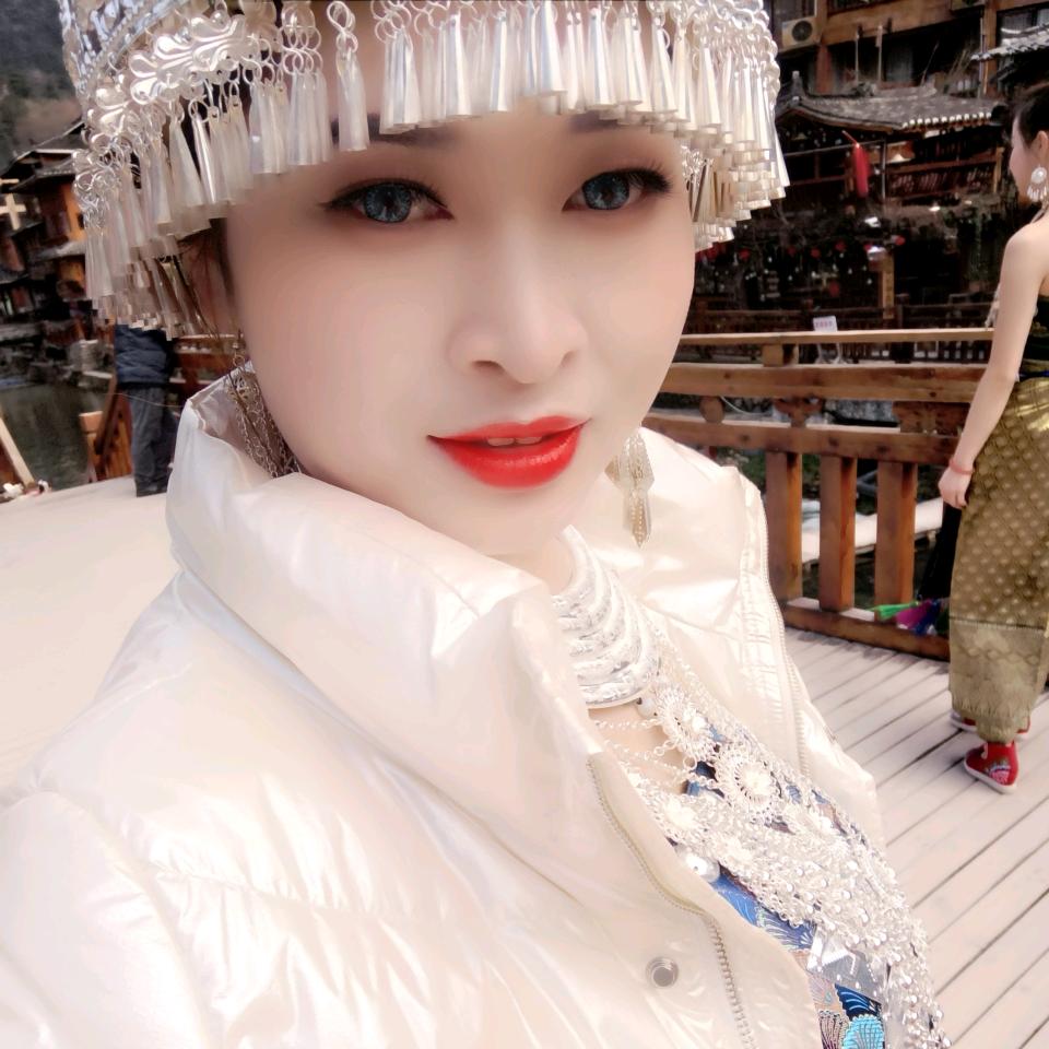 皮皮霞♥