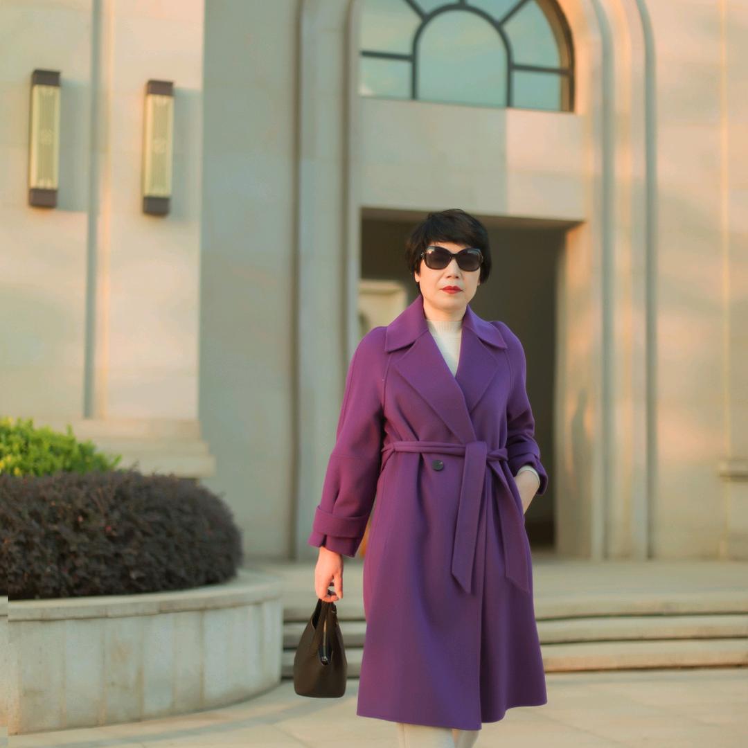 女人世界服饰广场欢迎