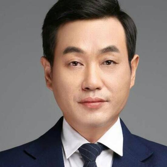 梦忍（每晚八点十分开播）