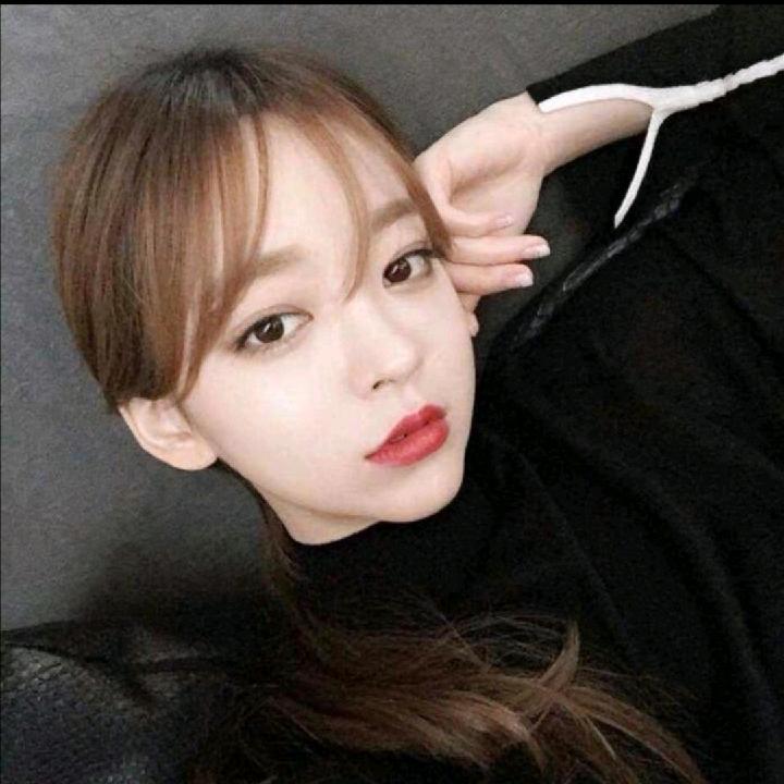 飛鸟-秃头老少女