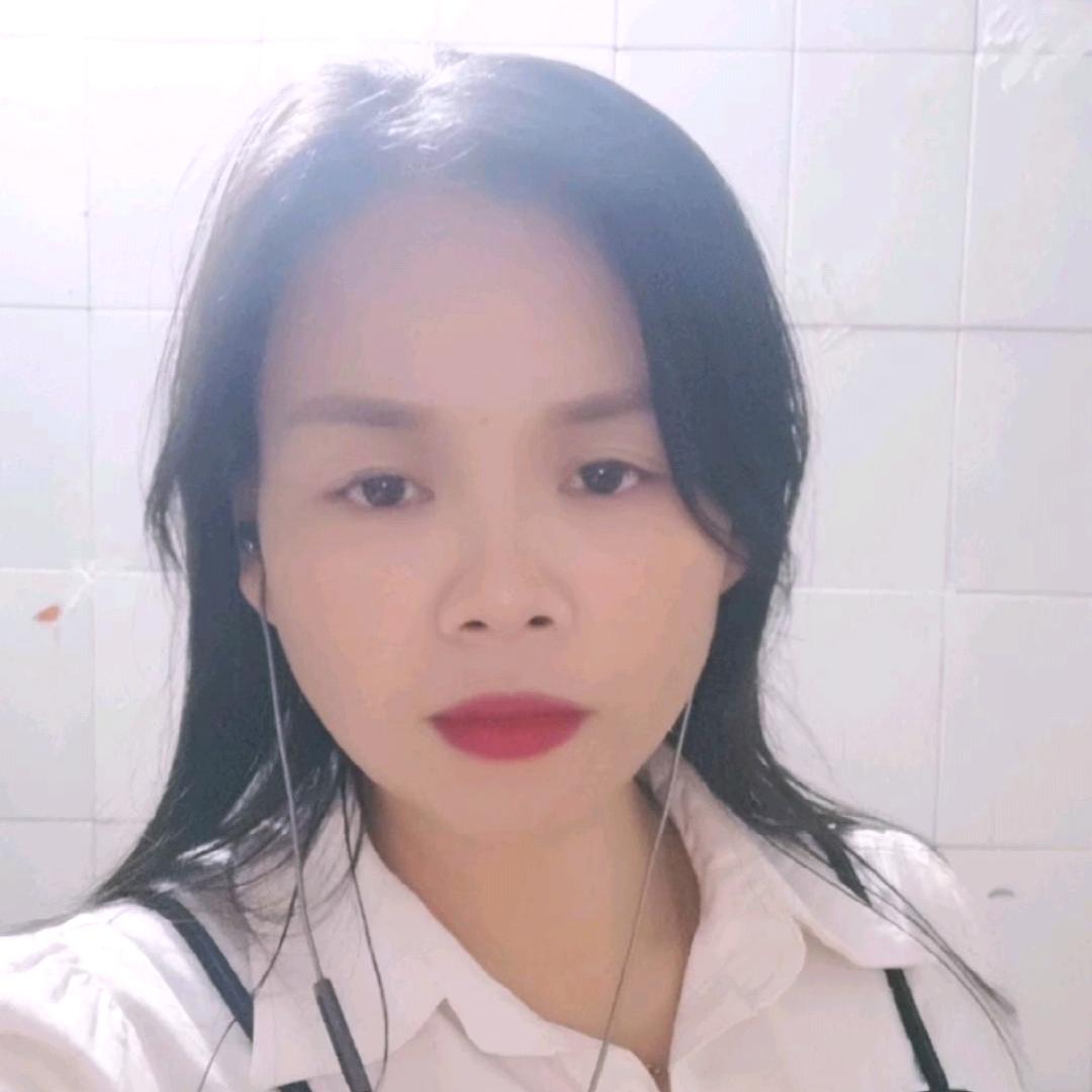 《群》
