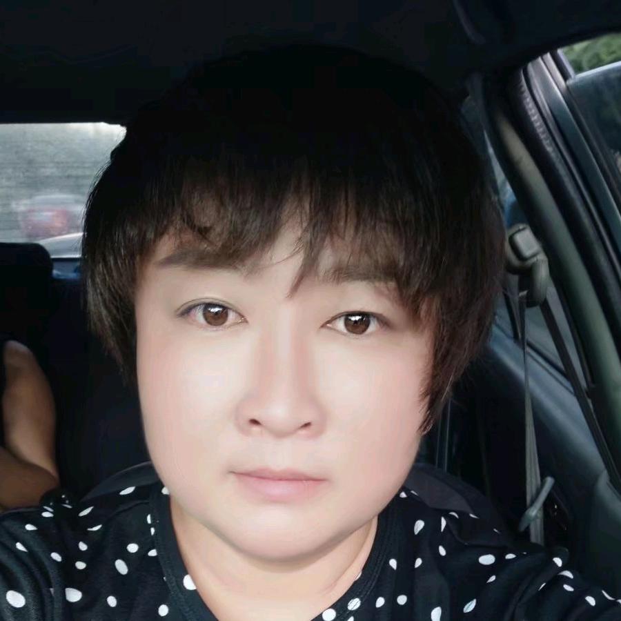 朱景慧专业拉挖掘机百吨王