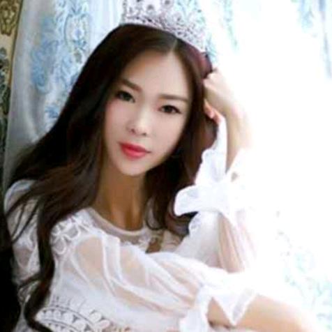 快乐的女人😘😘😘