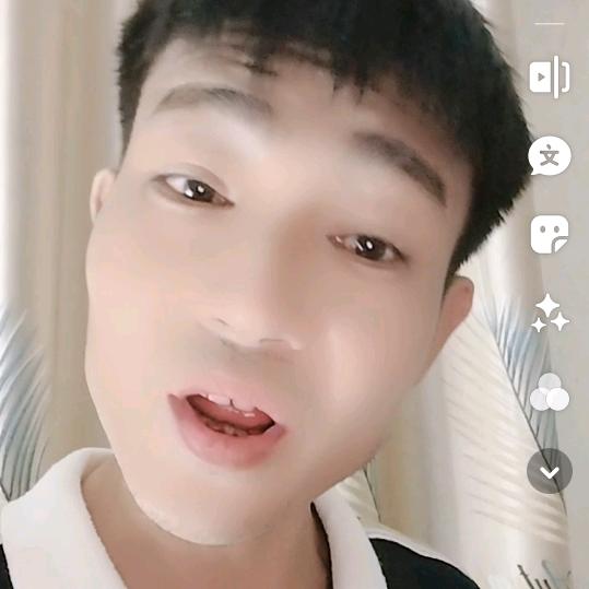 穷家的孩子，无亲无友