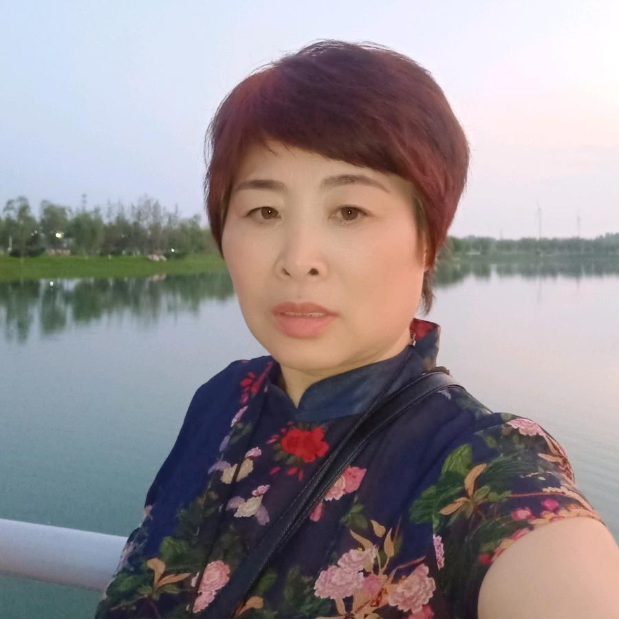 默然不语