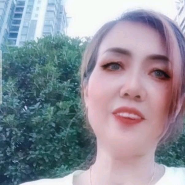 黄姐😊😊😊