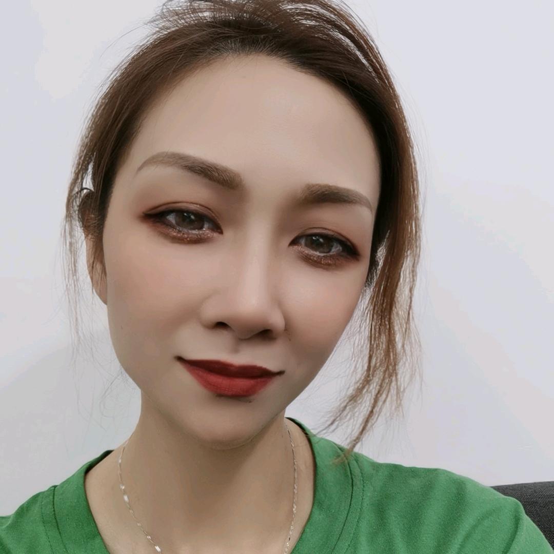 云姐服装精品穿搭