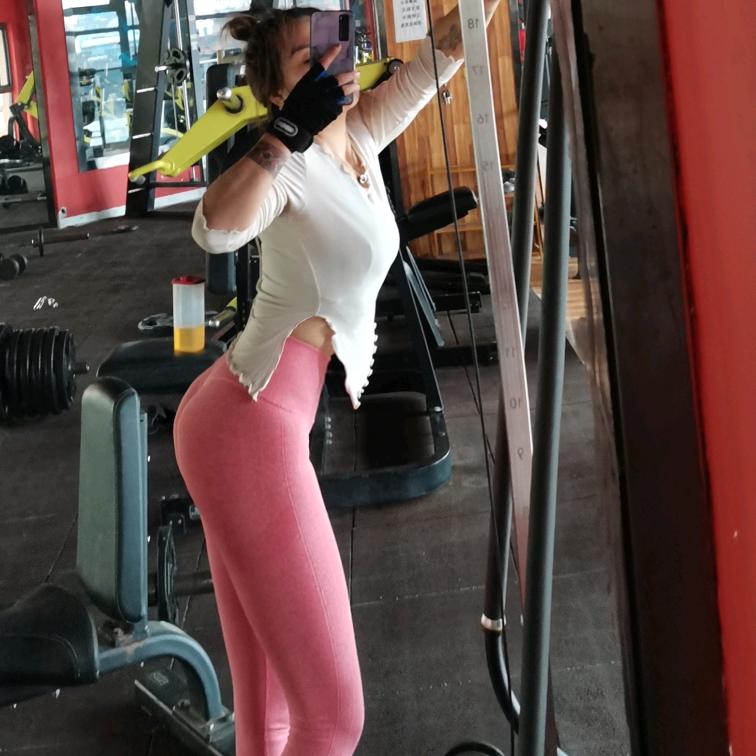 紫紫LiLi🍑🍑（启航⛵️健身）