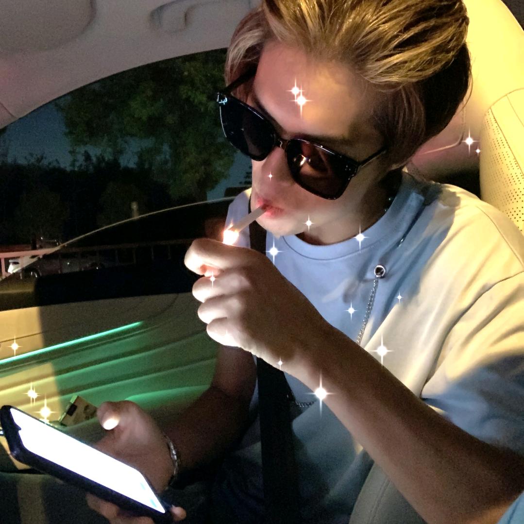 阳光☀️大男孩