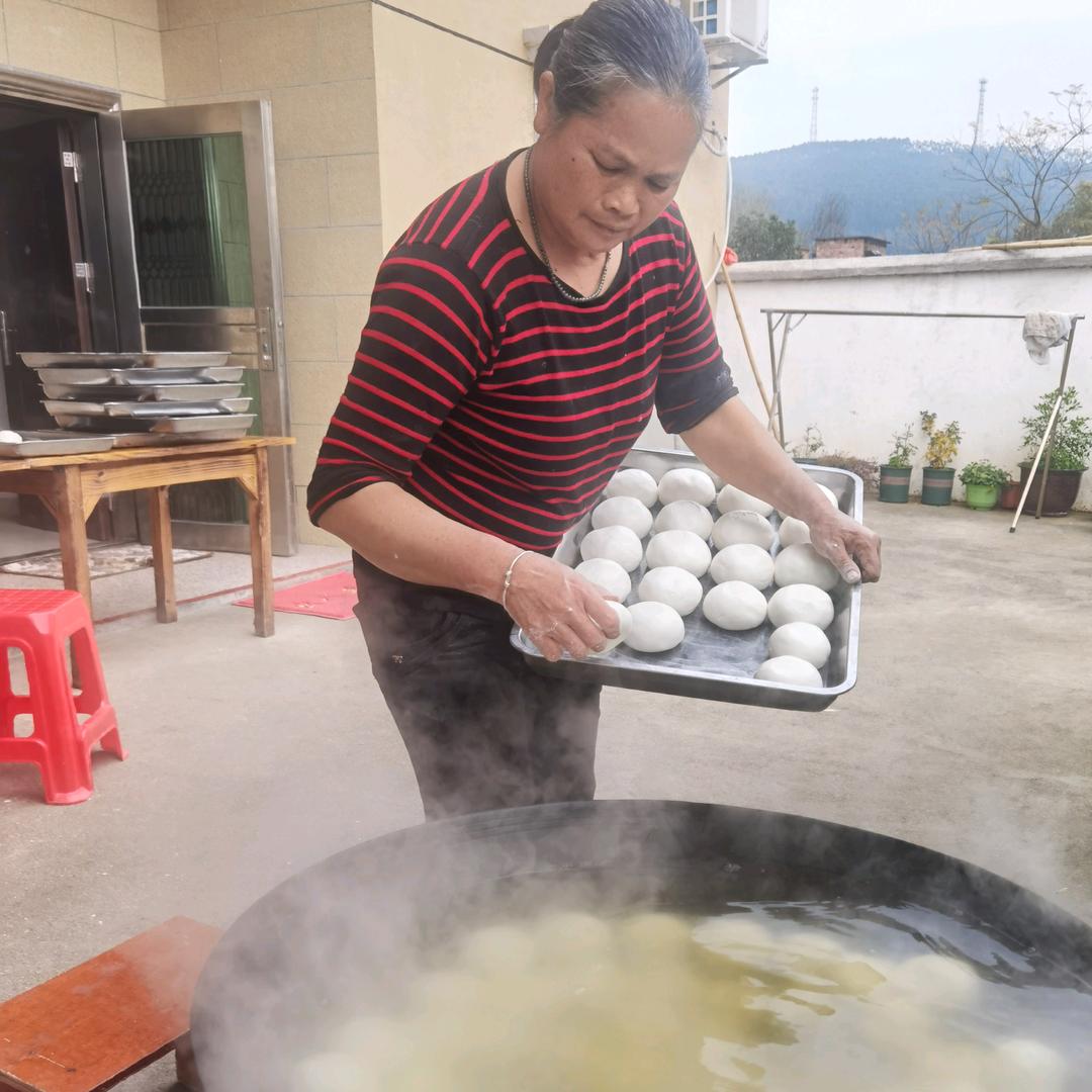 犁市下园赖嫂糍粑