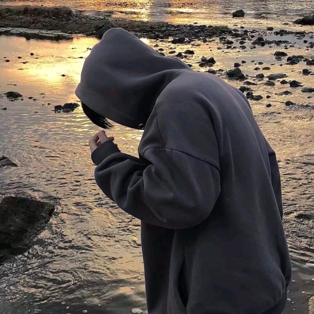 出众.