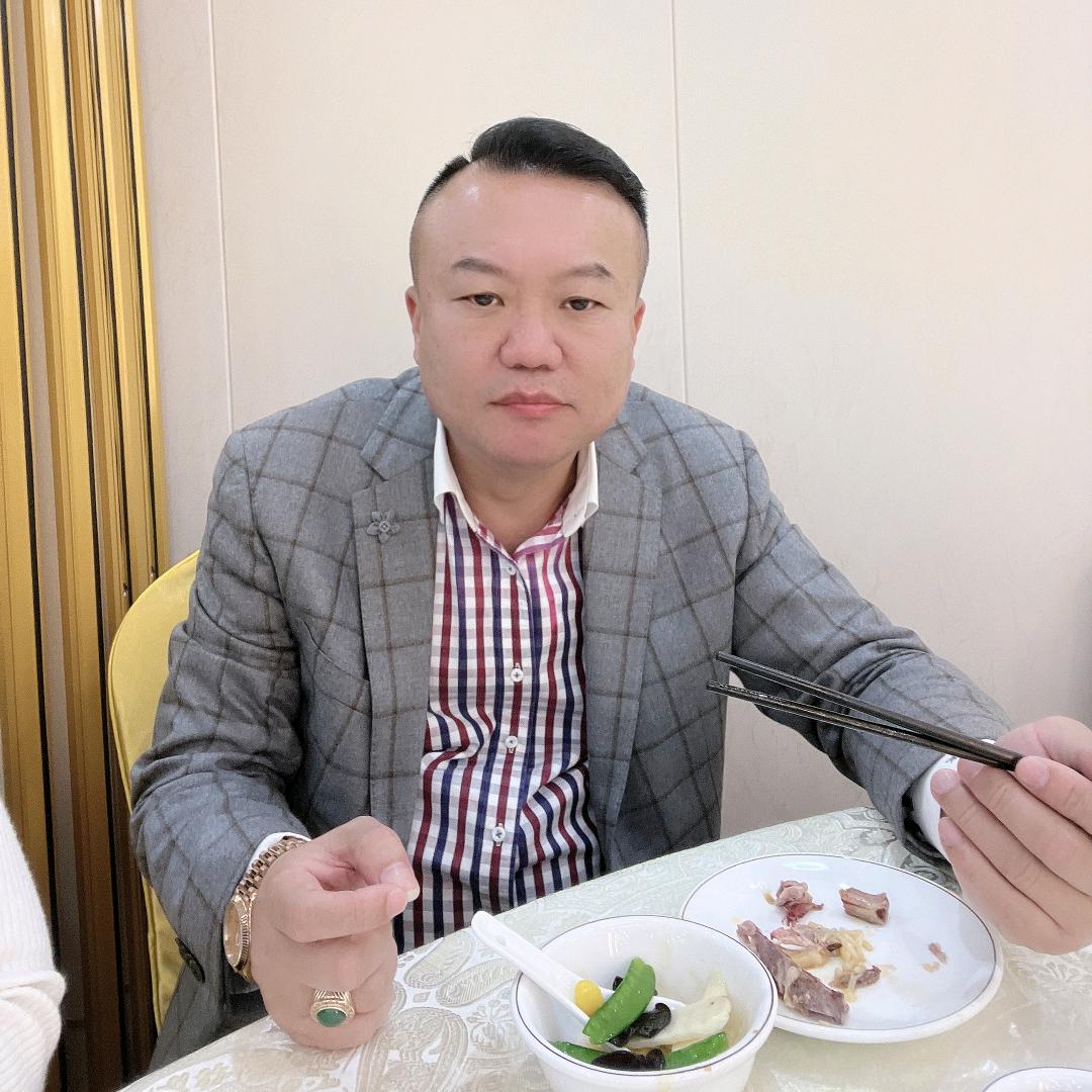 黄文