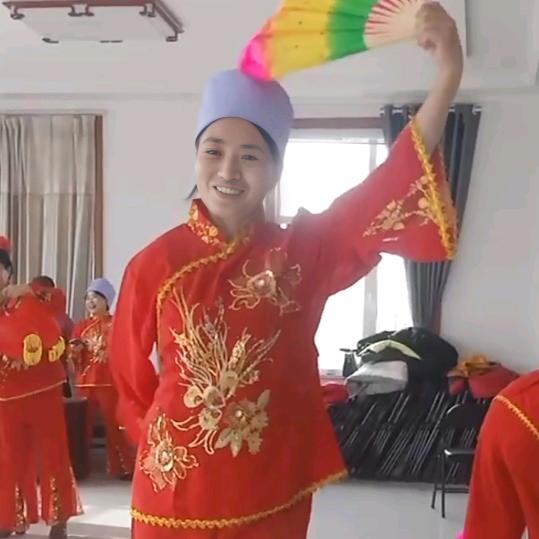 谁也不想联系