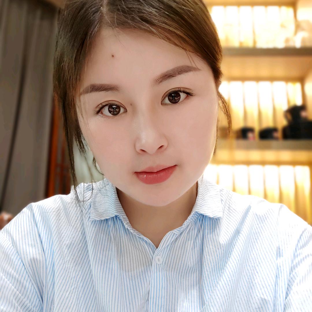 萌萌、沐沐的小姐姐