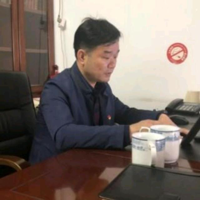 周伟红