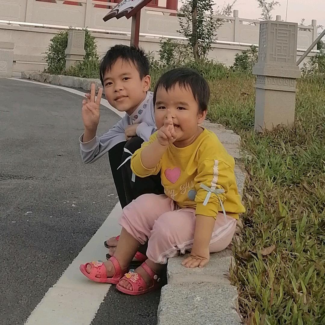 我爱糯米糕⠀⠀⠀⠀⠀
