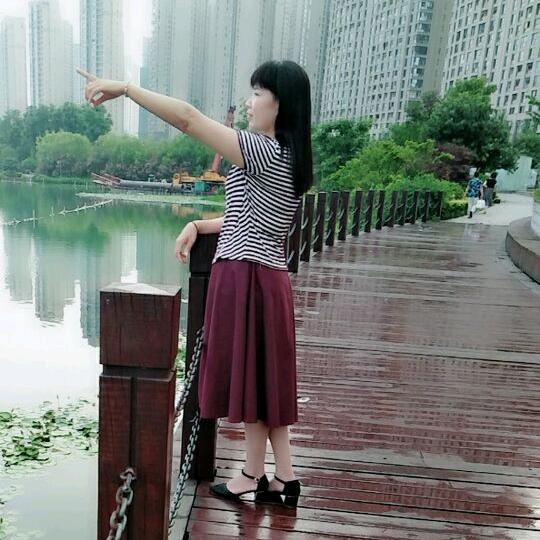 飞姐《修山羞女湖鼓乐队》