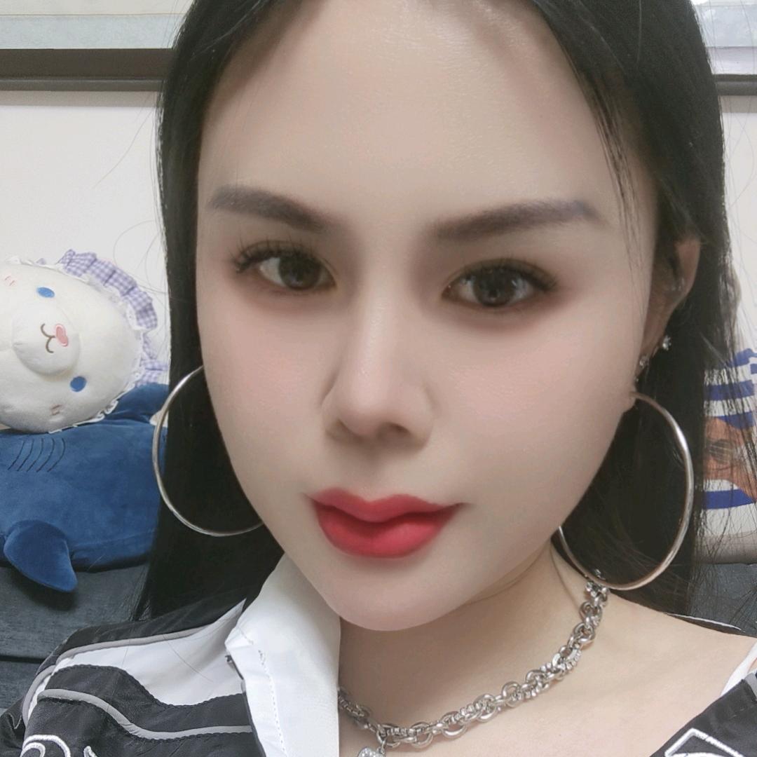 没心没肺，活着不累。。