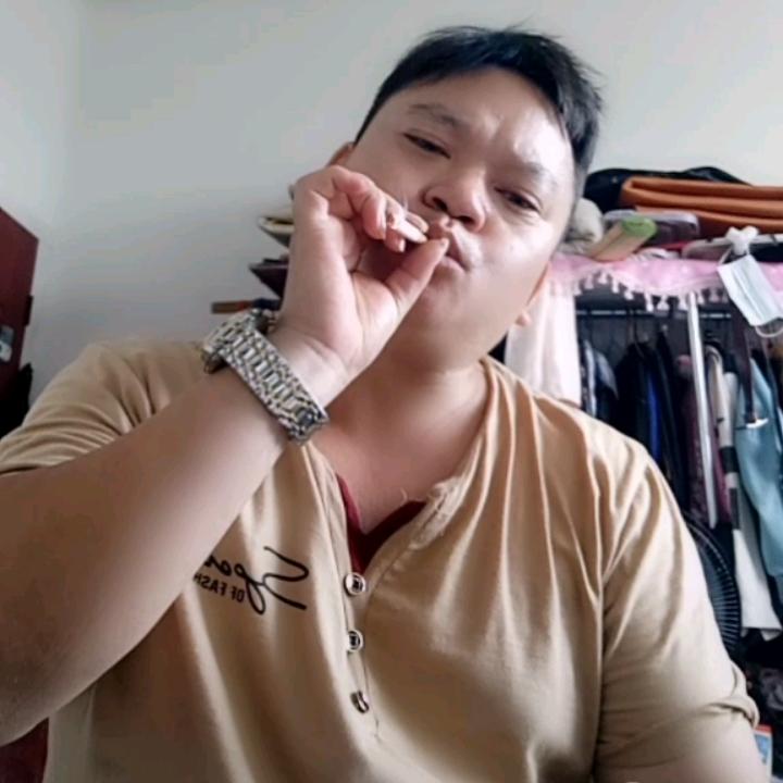 【吴新华】