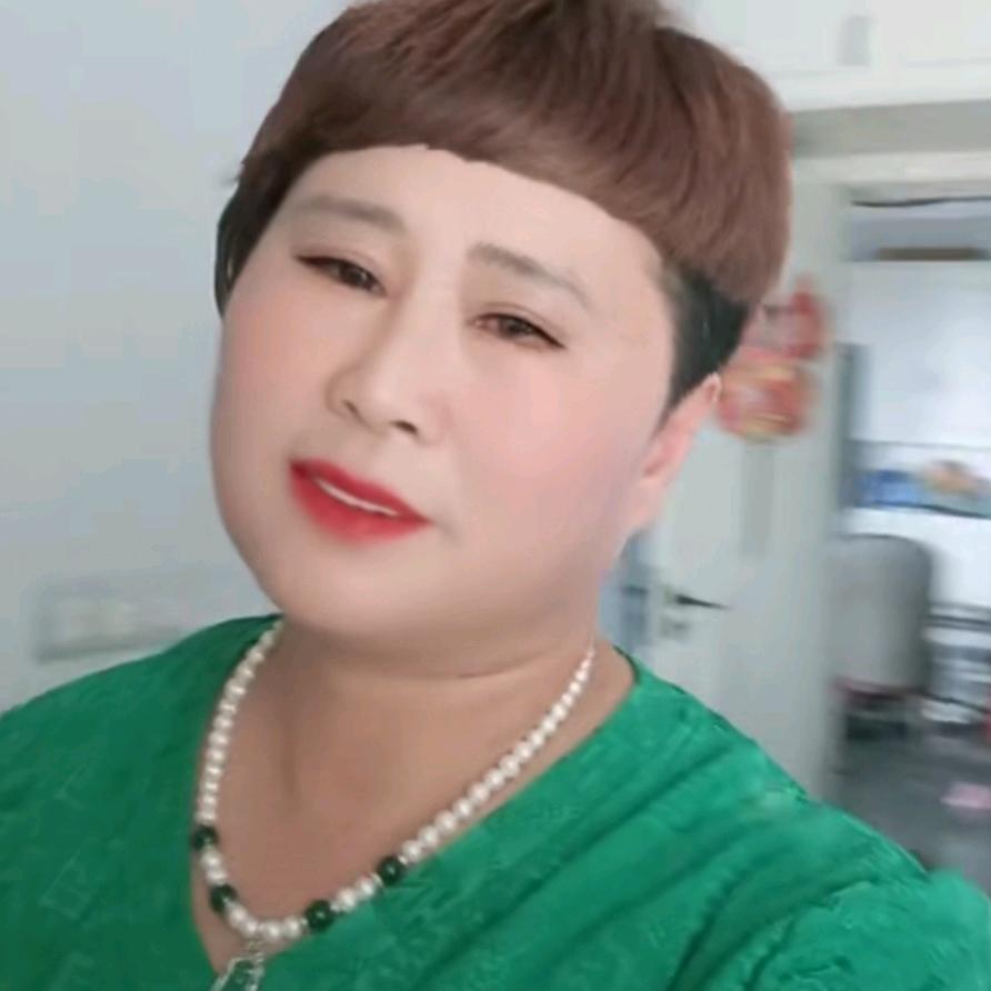 老梅👩🏻