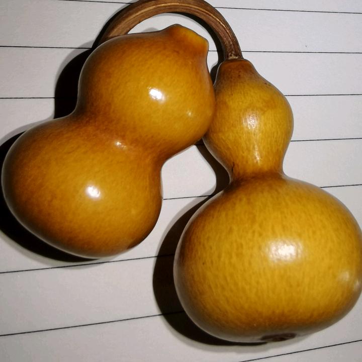 香港正一实业发展有限公司，鲁鹏