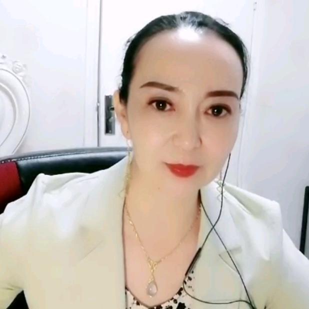 阿依努尔🌺🌹🌹