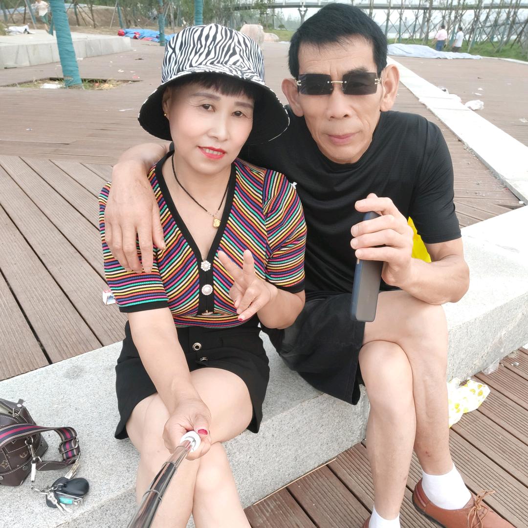 乐乐、