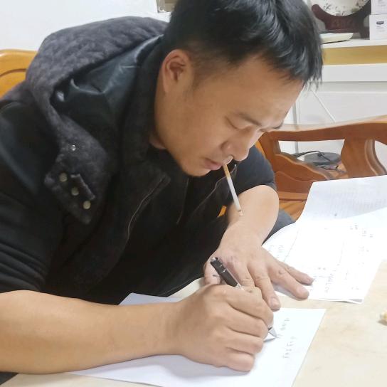 杨军