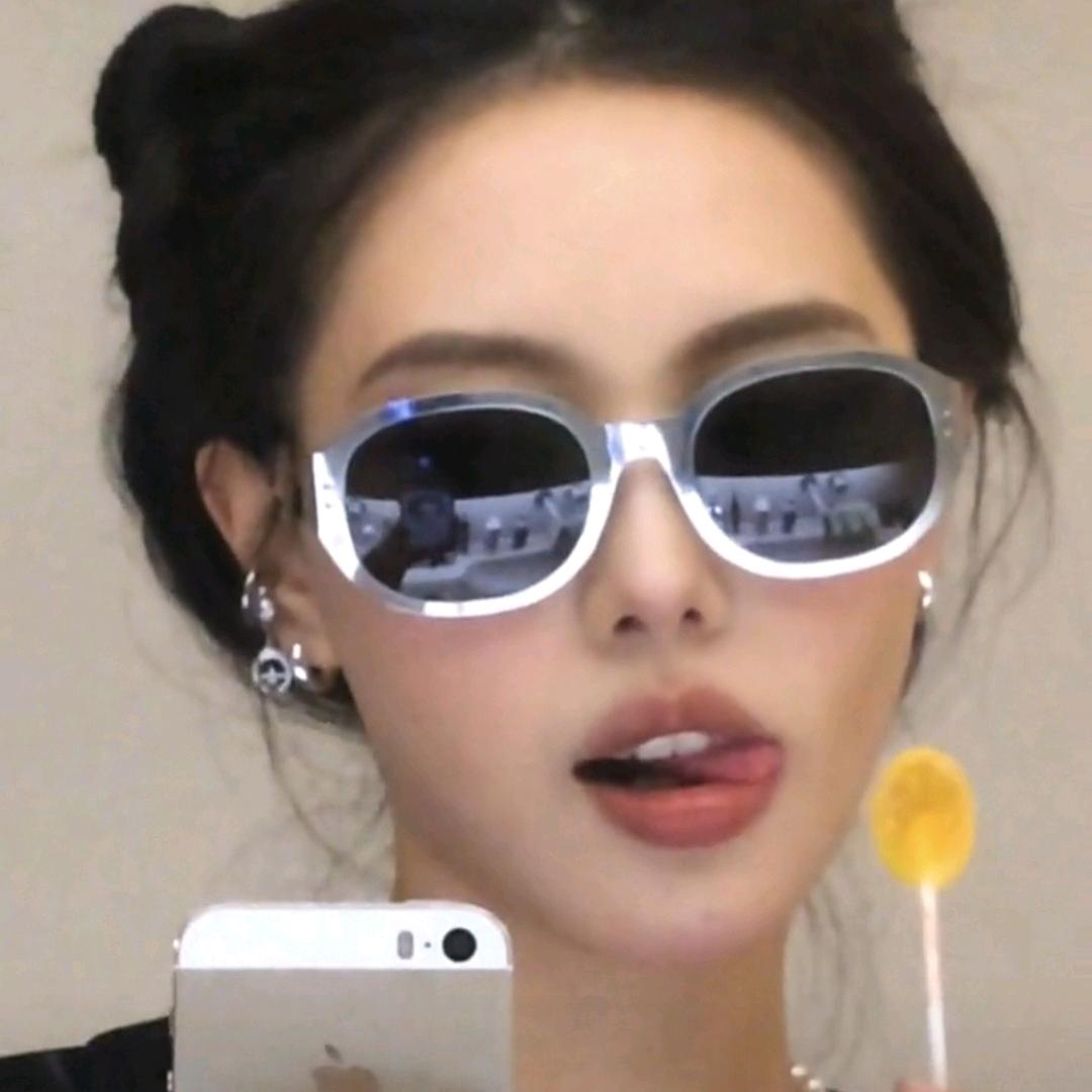 U0👻