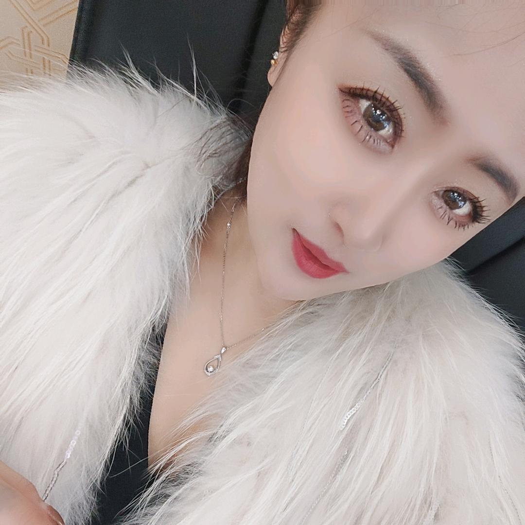 童依雪