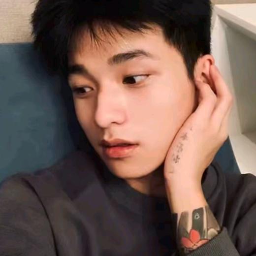 告诉我什么是爱