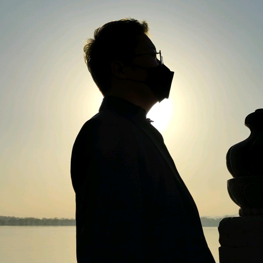 濮阳张闯爱烫发