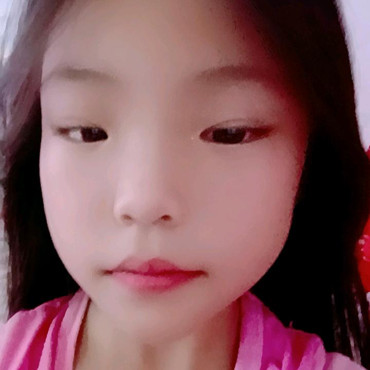 田田，彤彤，奶奶