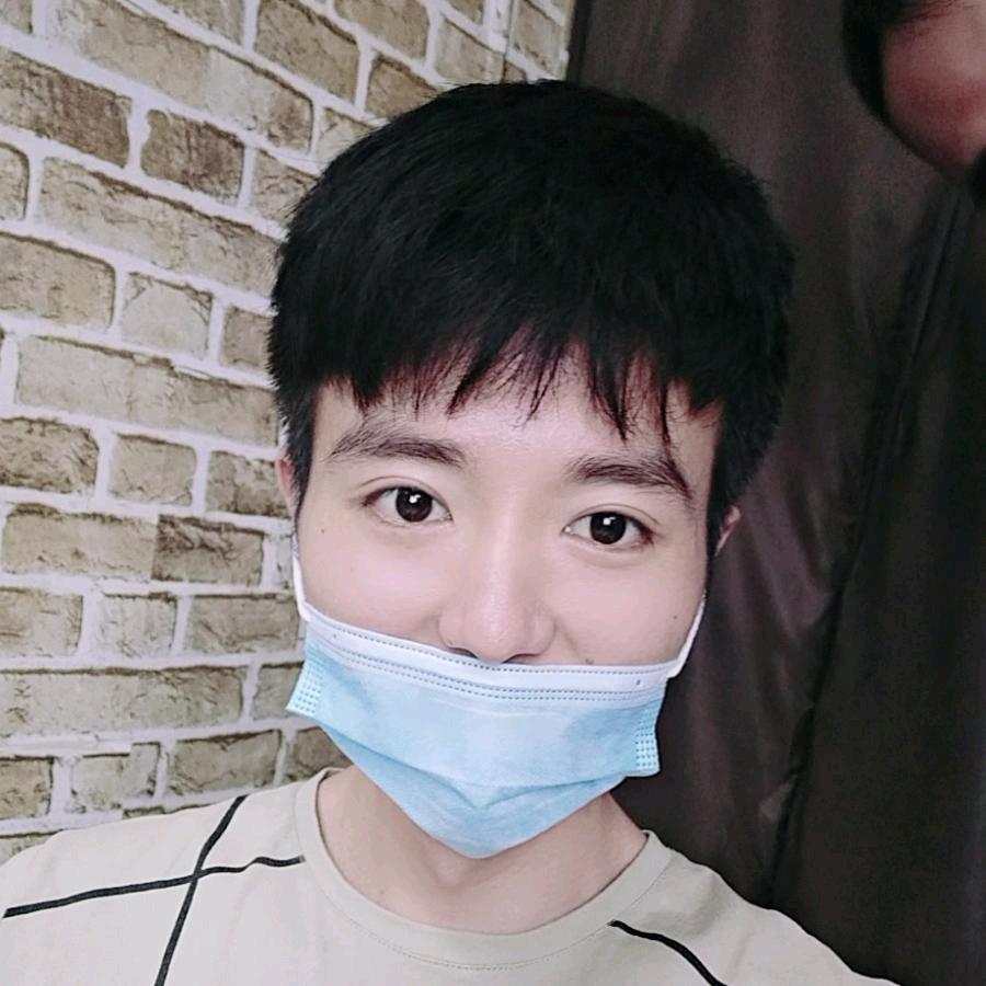 小崔免打理烫发