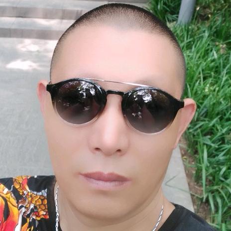 天下有情人