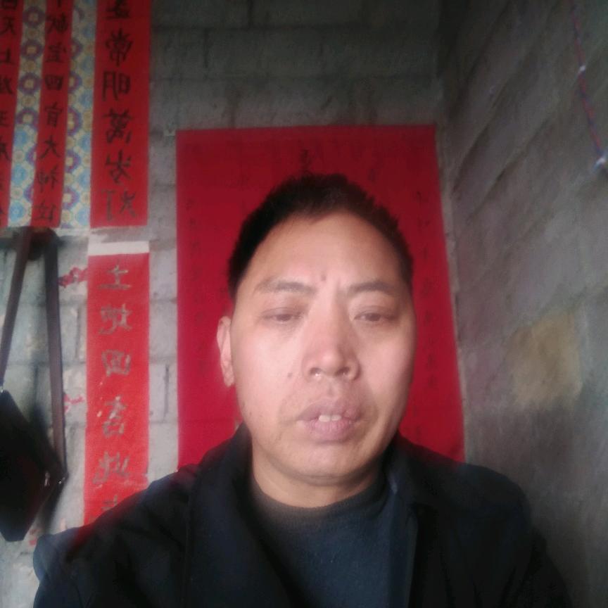 安哥，阴阳先生。